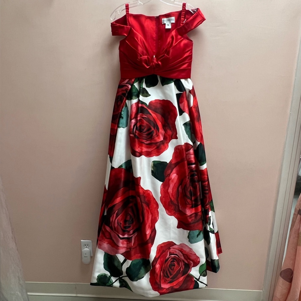 Sherri Hill formal gown